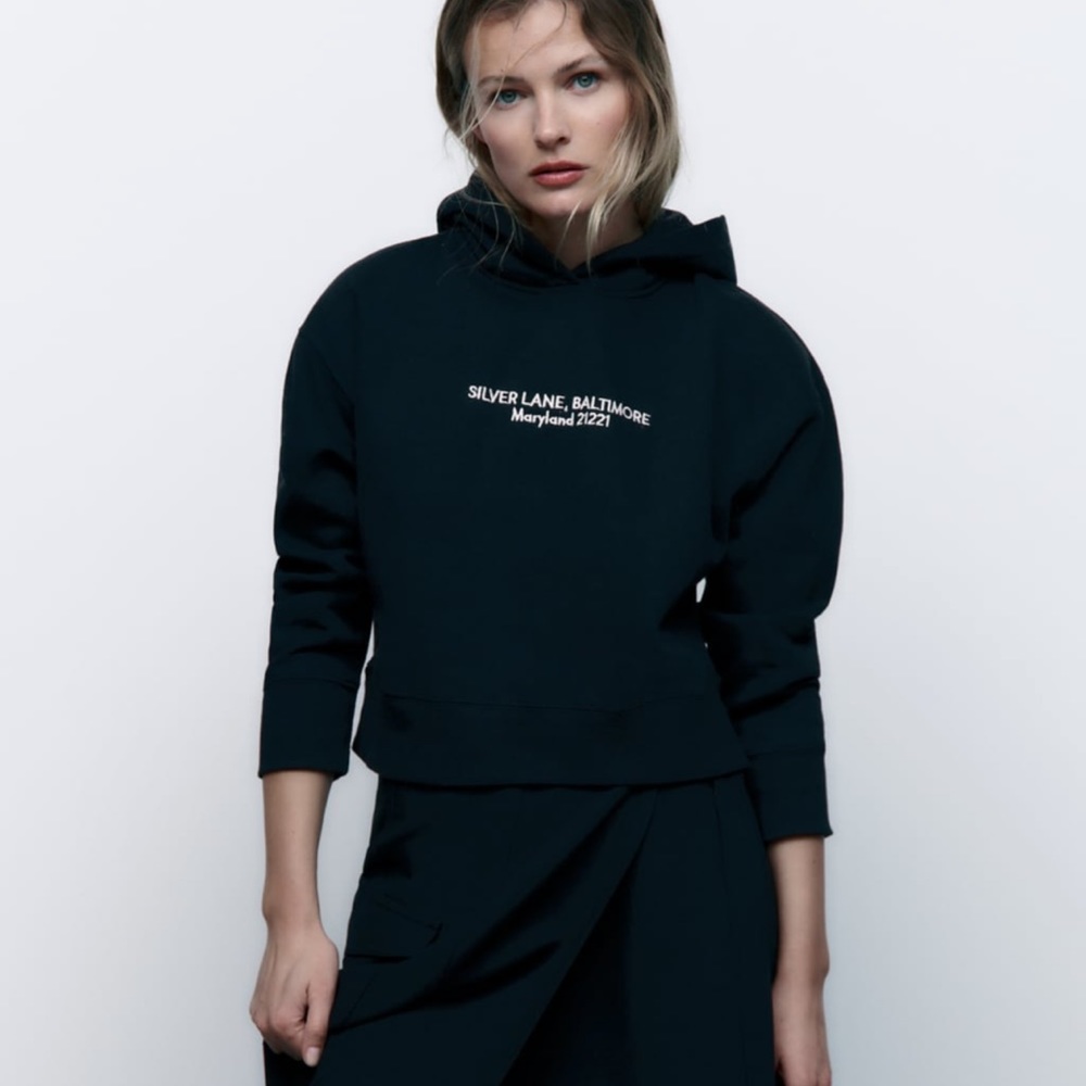 EMBROIDERED TEXT SWEATSHIRT